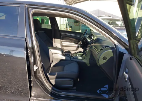 2019 Chrysler 300 Touring из США, поврежденный, VIN 2C3CCAAG6KH651299